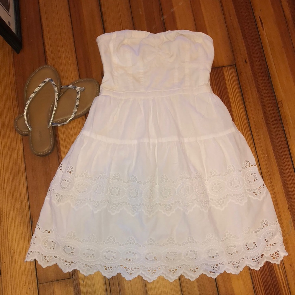 American eagle white strapless dress.